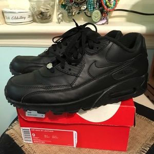Nike air max 90 sneakers, barely used, great shape